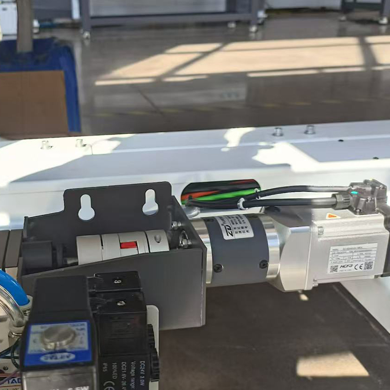 دستگاه توزیع آب بندی CNC ثابت یکپارچه